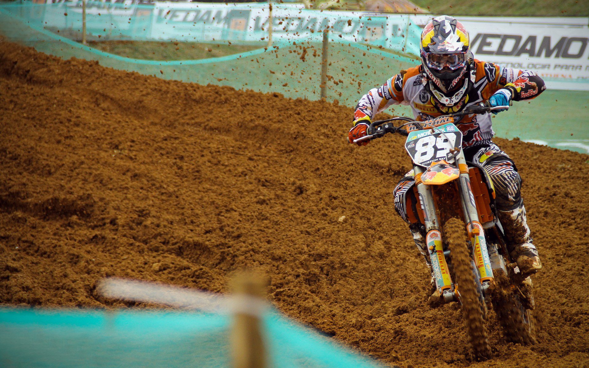 爱游戏在线-法甲球员视觉追踪训练促进战术执行精准度