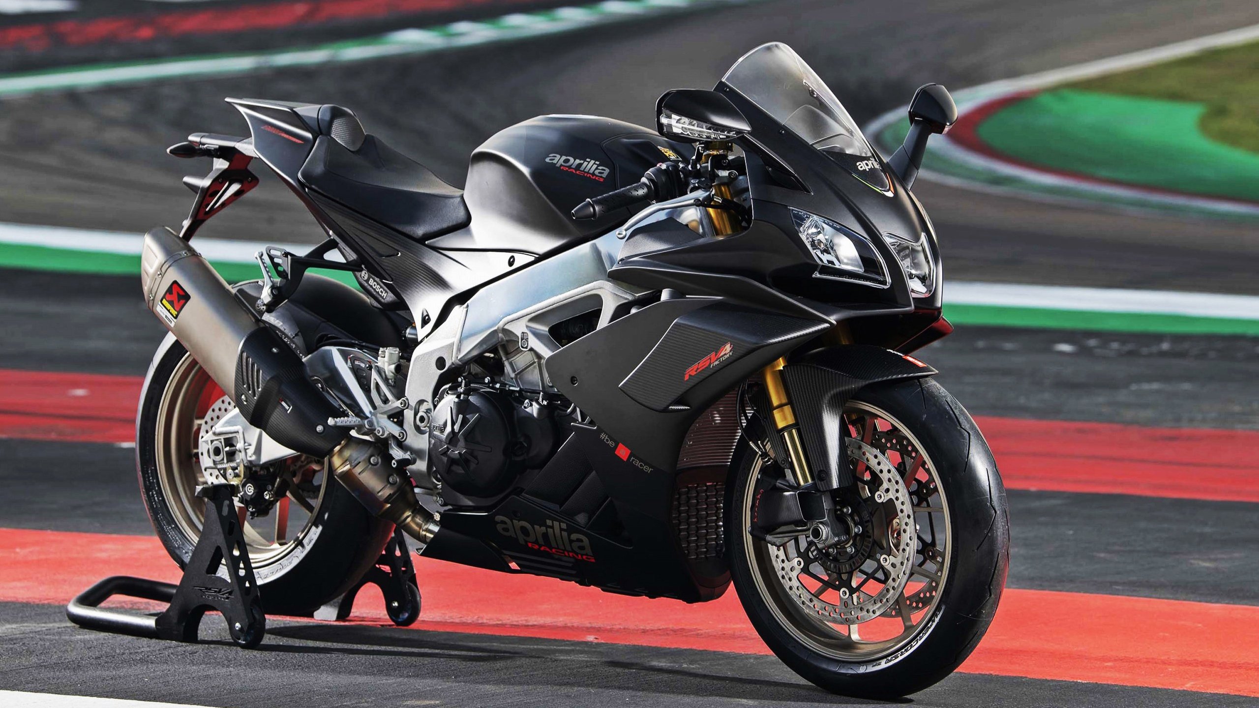 AIYOUXI-英超比赛中通过语言声调建模识别裁判指令的紧急等级,英超 裁判