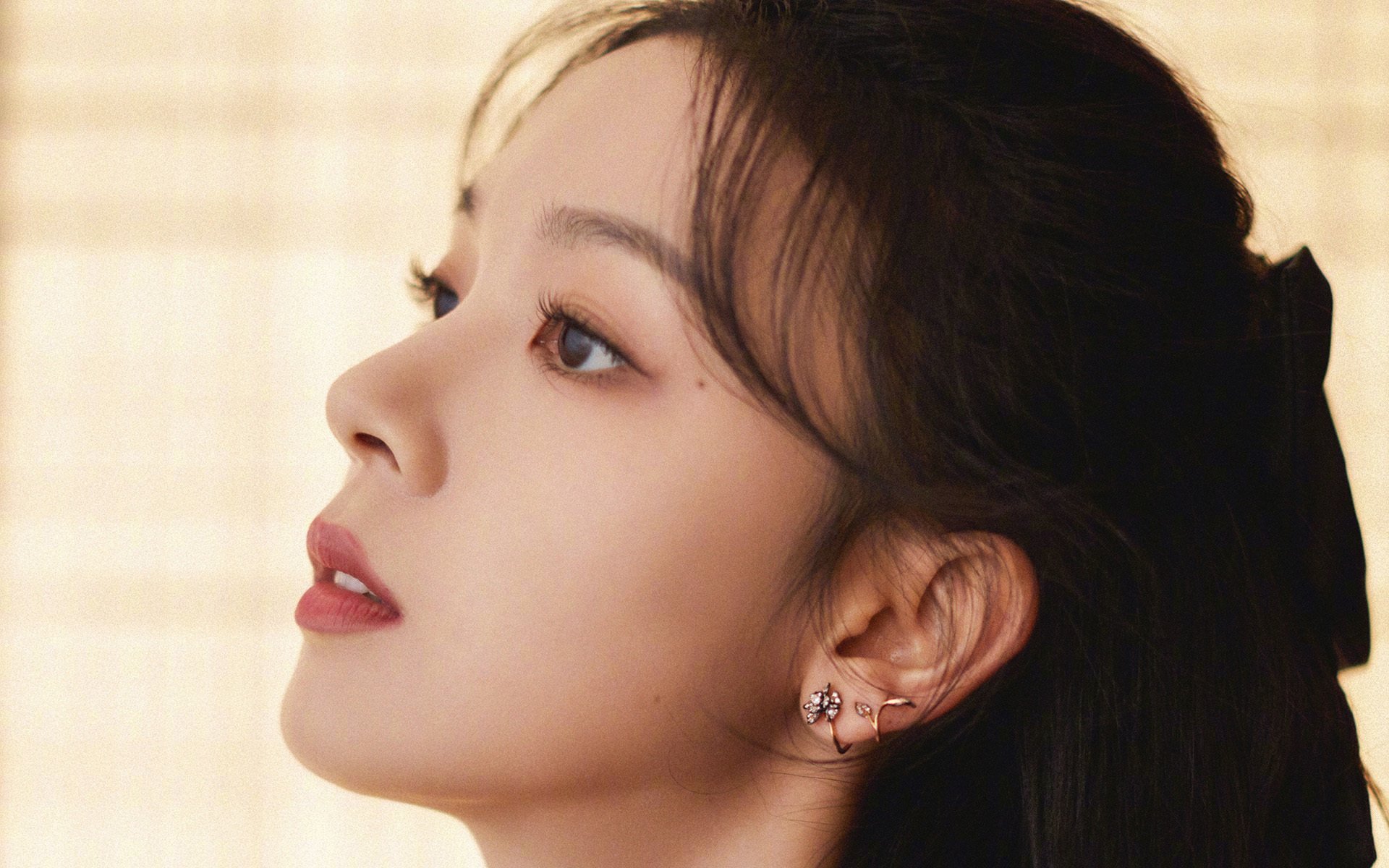 爱游戏多端接入-英超裁判语义模型提升跨语言判罚一致性,英超裁判口哨