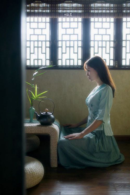 爱游戏中国-五大联赛裁判争议性判罚是否成为媒体热点话题,赛事裁判都来自哪里