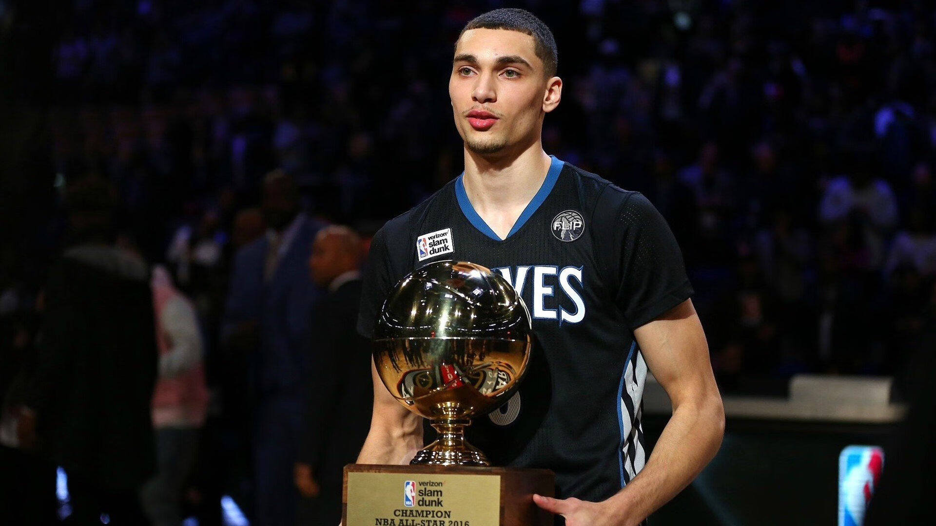 ayx-“火爆激情！粉丝助威现场爆点不断，气氛炸裂”，粉丝爆击