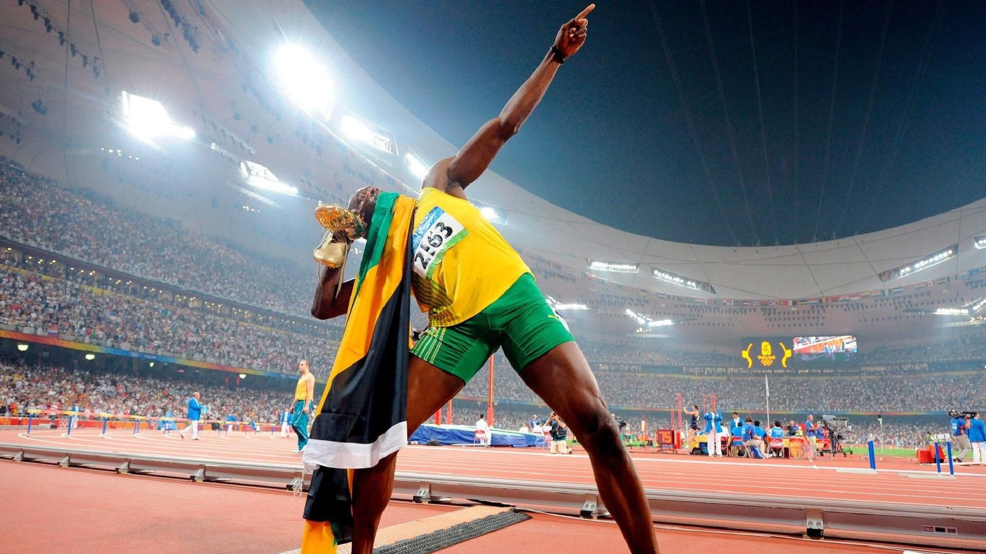 “火爆激情！粉丝助威现场爆点不断，气氛炸裂”，粉丝爆击